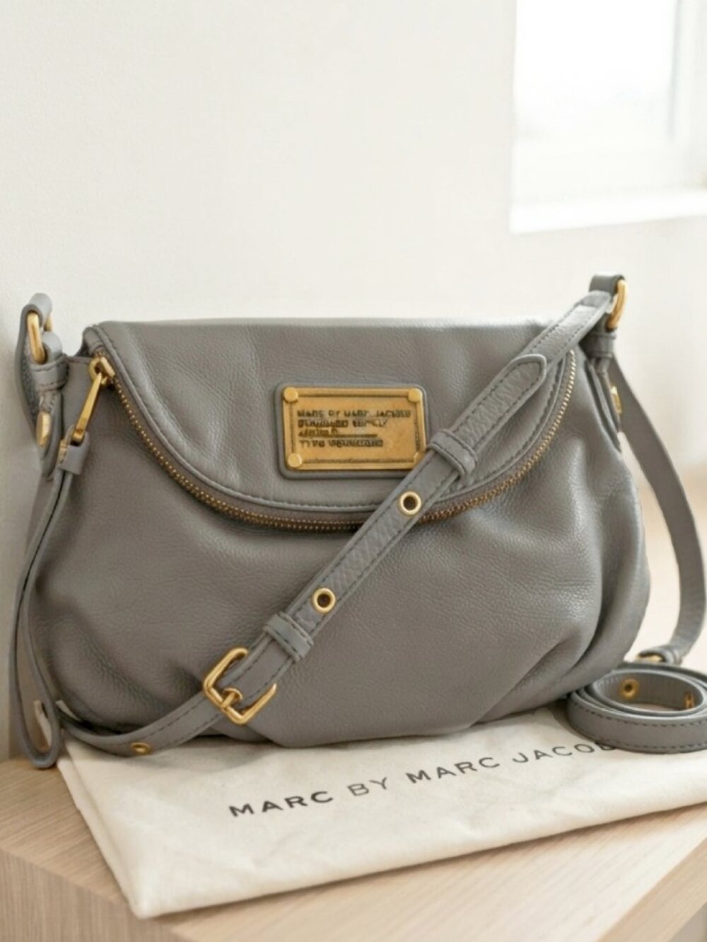Marc by Marc Jacobs Classic Q Natasha Maxi Vintage Crossbody Gray Dust Bag - EUC